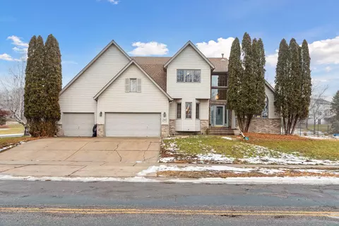 2982 Walter St, Maplewood, MN 55109