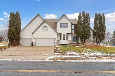 2982 Walter St, Maplewood, MN 55109