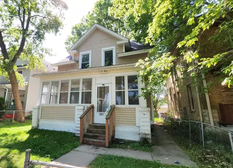 2823 Bryant Ave N, Minneapolis, MN 55411