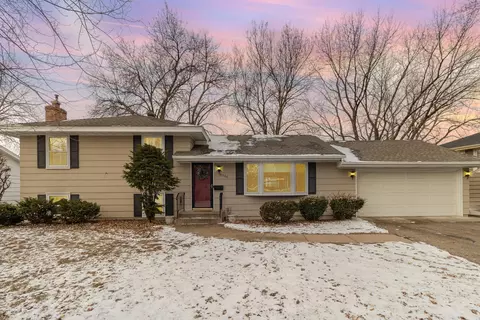 8306 Oxborough Ave S, Bloomington, MN 55437