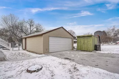 1151 Parallel St, Chaska, MN 55318 photo 31