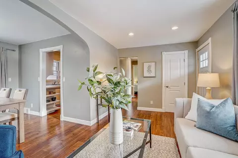1151 Parallel St, Chaska, MN 55318 photo 4