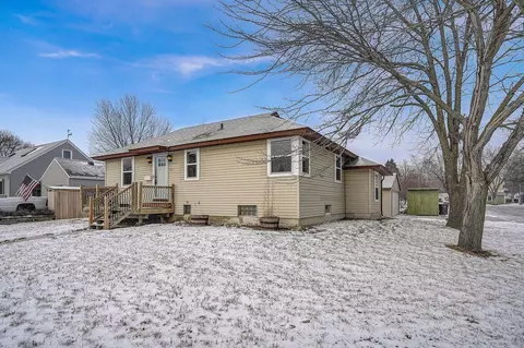 1151 Parallel St, Chaska, MN 55318 photo 32