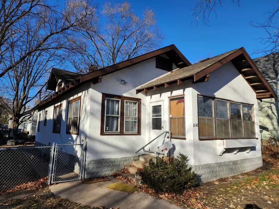 2642 Longfellow Ave, Minneapolis, MN 55407 1 photo Movoto