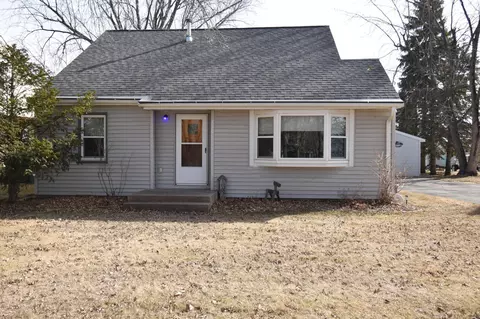 220 Drury Ave, Lowry, MN 56349