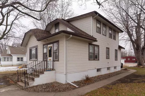 624 1st St S, Cold Spring, MN 56320 photo 2