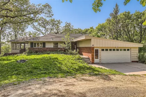 25 B St, Saint Paul, MN 55106