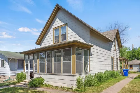 297 Thomas Ave, Saint Paul, MN 55103