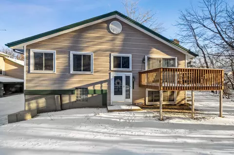 15631 27th Ave N, Plymouth, MN 55447