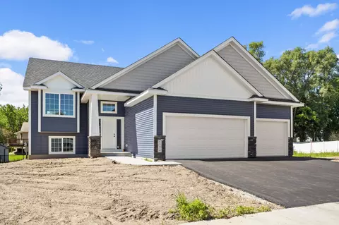 5774 Upper 179th St W, Lakeville, MN 55044