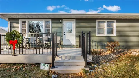 924 6th St SE, Willmar, MN 56201 photo 3