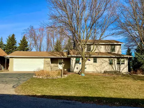 13762 Shieldsville Blvd, Montgomery, MN 56069