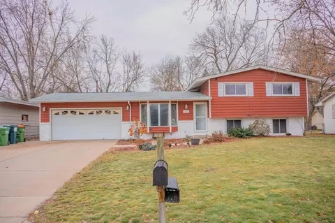 748 82nd Ave NE, Spring Lake Park, MN 55432