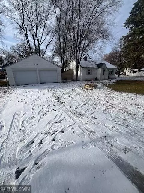 313 Raymond Ave NE, Saint Cloud, MN 56304