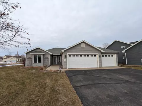 119 Weeping Willow Cir, Waite Park, MN 56387