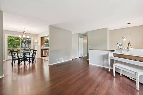 1460 Danforth St, Saint Paul, MN 55117 photo 4