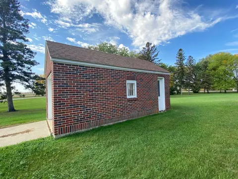 501 3rd St S, De Graff, MN 56271 photo 9