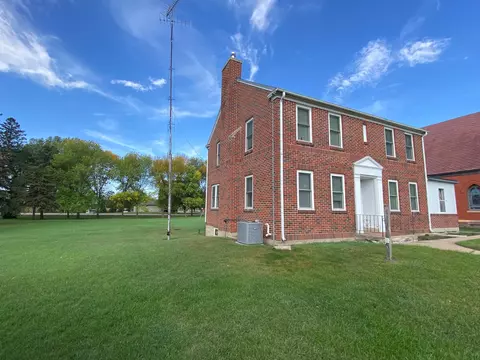 501 3rd St S, De Graff, MN 56271 photo 8
