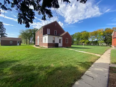 501 3rd St S, De Graff, MN 56271 photo 3