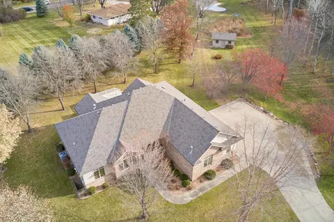2149 Mill Pond Dr, Saint Cloud, MN 56303