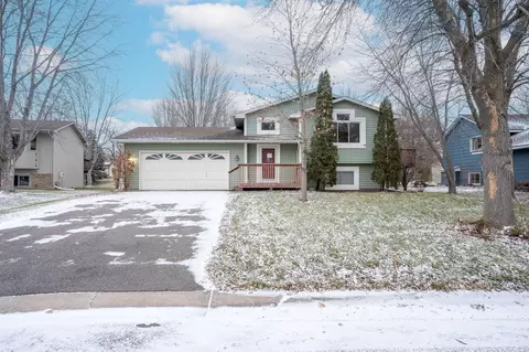 2259 Van Sloun Rd, Chaska, MN 55318