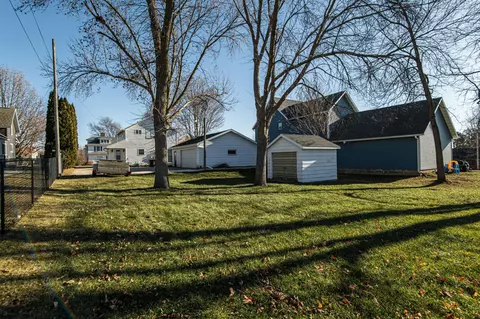 524 N Section Ave, Spring Valley, MN 55975 photo 4