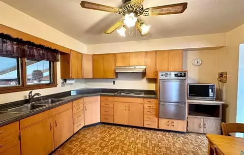 4012 E Calvary Rd, Duluth, MN 55803 photo 8