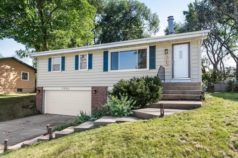 7201 Valley Pl, Crystal, MN 55427