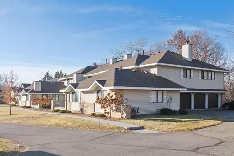 7661 Wedgewood Ct N, Maple Grove, MN 55311