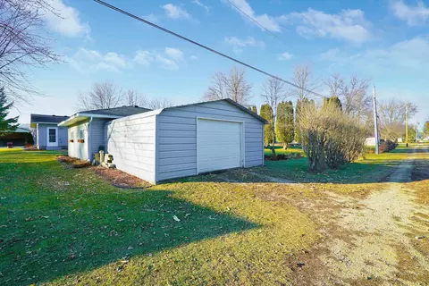 643 2nd Ave, Wanamingo, MN 55983 photo 41
