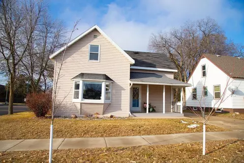 558 2nd Ave SW, Perham, MN 56573 photo 2