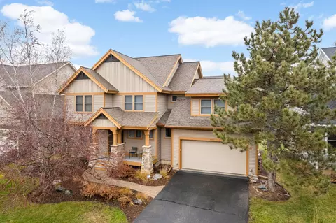 2705 Pinkspire Ln E, Maplewood, MN 55119