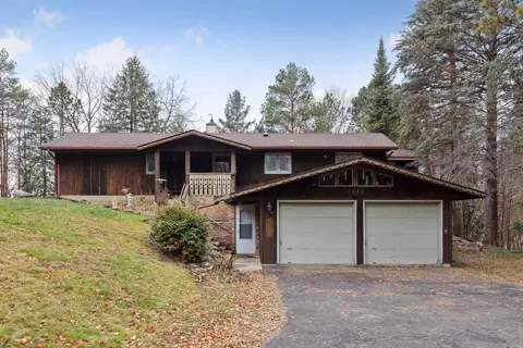 1320 Kolstad Ln, Eagan, MN 55123