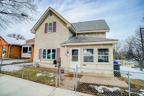 289 Curtice St E, Saint Paul, MN 55107