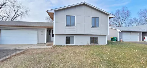 6737 Bryant Ave N, Brooklyn Center, MN 55430