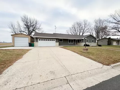 332 Smith Ave, Heron Lake, MN 56137