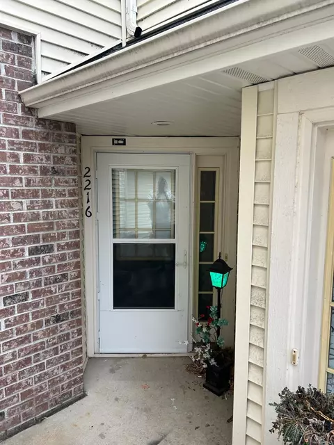 2216 Rocky Rapids Way #2106, Eagan, MN 55122