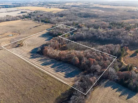 17 Nn 75th Ave, Garfield Twp, WI 54020
