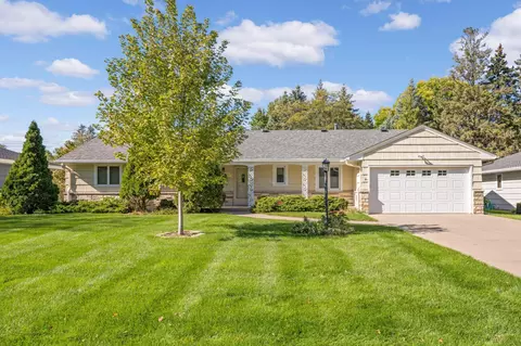 6912 Hillcrest Ln, Edina, MN 55435