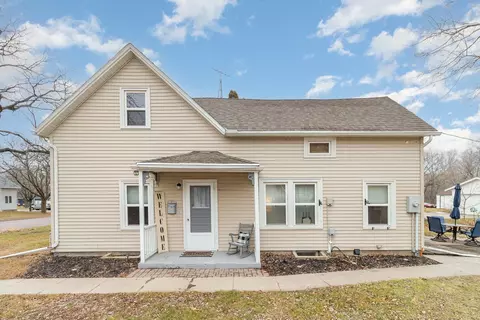 809 S Front St, Saint Peter, MN 56082 photo 2
