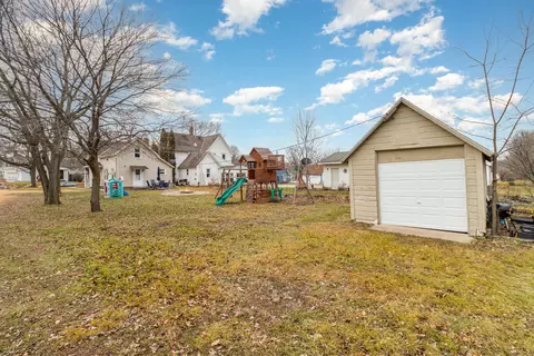 809 S Front St, Saint Peter, MN 56082 photo 26