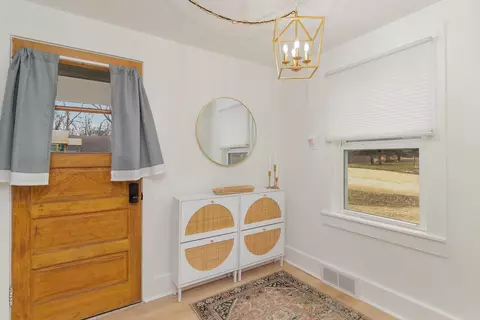 809 S Front St, Saint Peter, MN 56082 photo 8