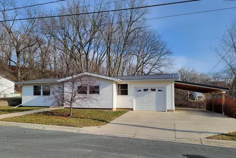 308 Franklin St NW, Preston, MN 55965