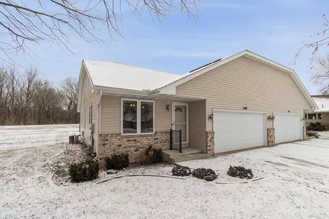 1509 Terrance Cir NE, New Prague, MN 56071
