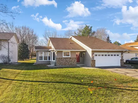 4271 Sun Cliff Rd, Eagan, MN 55122