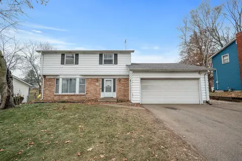119 Battle Creek Pl, Saint Paul, MN 55119