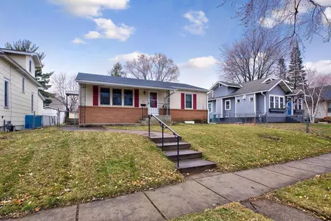 1786 Wordsworth Ave, Saint Paul, MN 55116