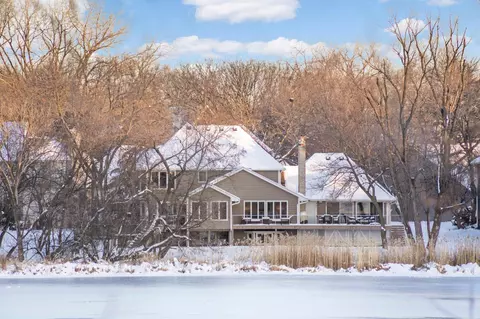 8884 Flesher Cir, Eden Prairie, MN 55347