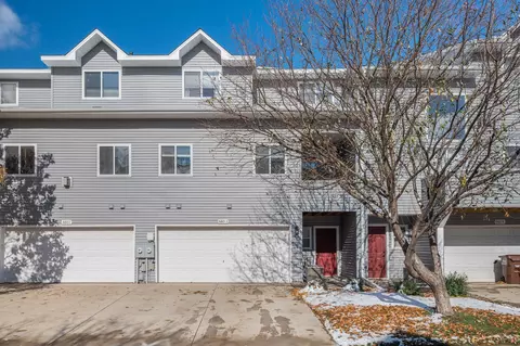 660 Kingfisher Ln #J, Woodbury, MN 55125