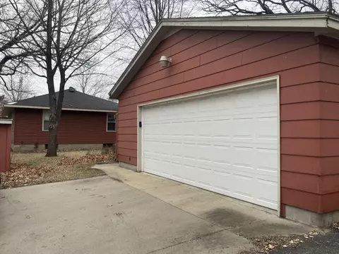 1206 E Saint Germain St, Saint Cloud, MN 56304 photo 3